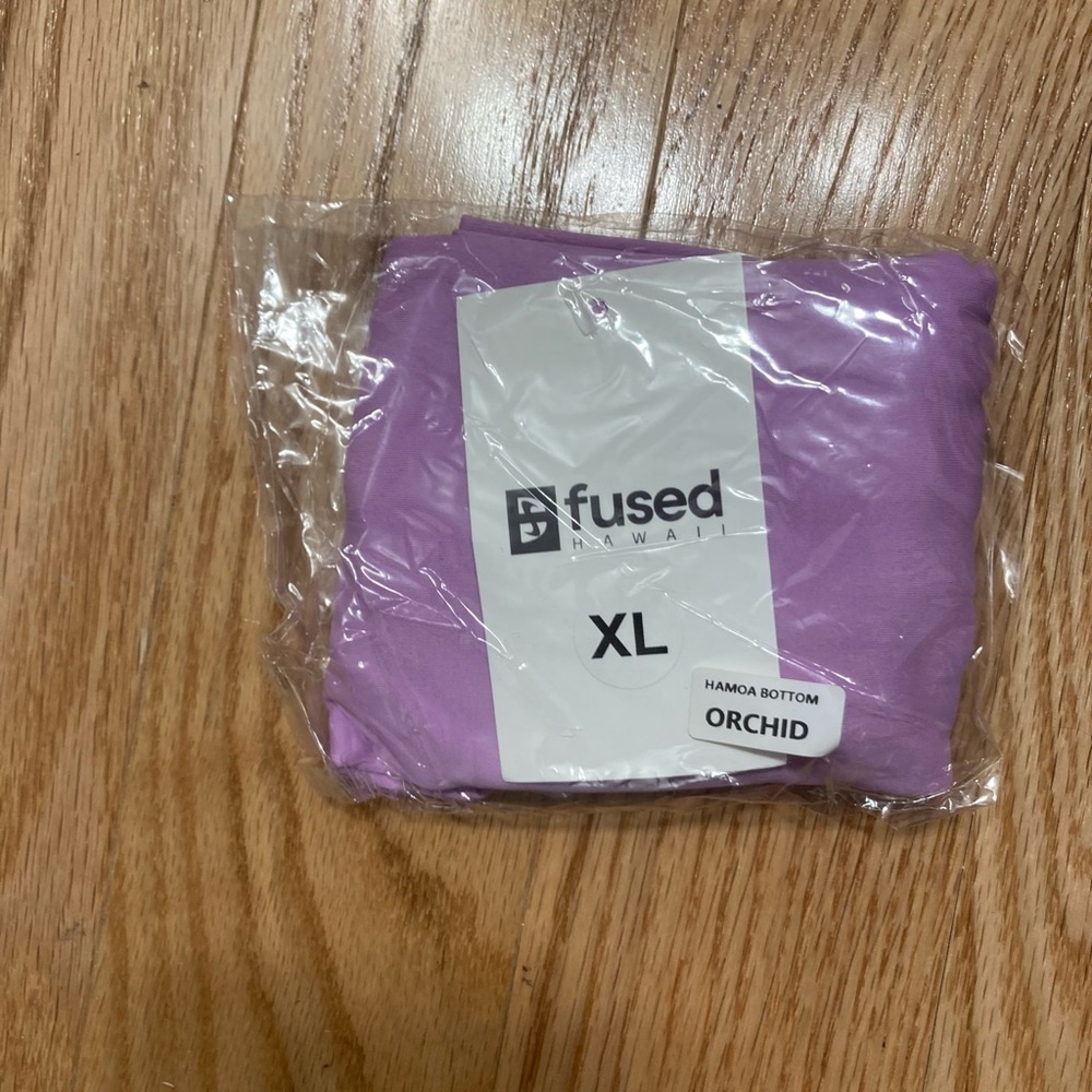 Fused Hawaii Orchid Hamoa Bottom XL
